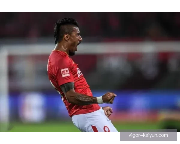 保利尼奥在恒大时期表现稳健，攻防两端持续提升